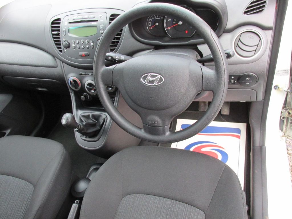 Used Hyundai i10 2011 for sale - 78082187: Photo 9