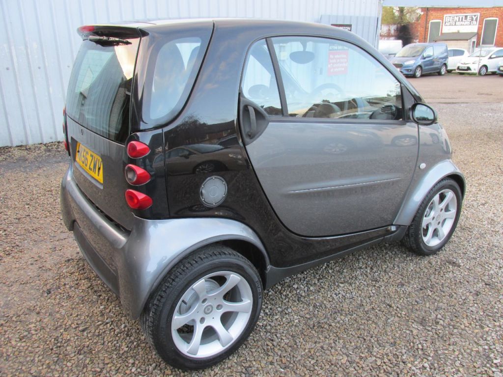 Used smart fortwo 2006 for sale - 76934837: Photo 2