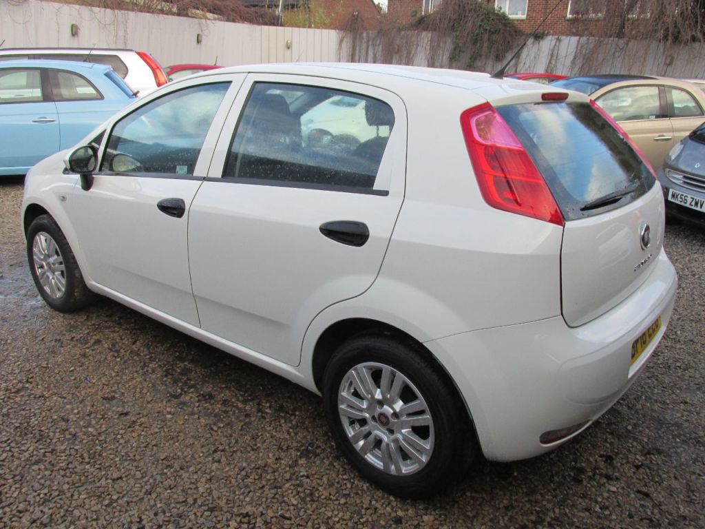 Used Fiat Punto 2016 for sale - 76847957: Photo 4