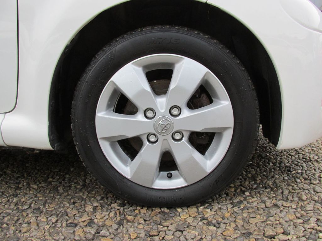 Used Toyota AYGO 2012 for sale - 77117989: Photo 7