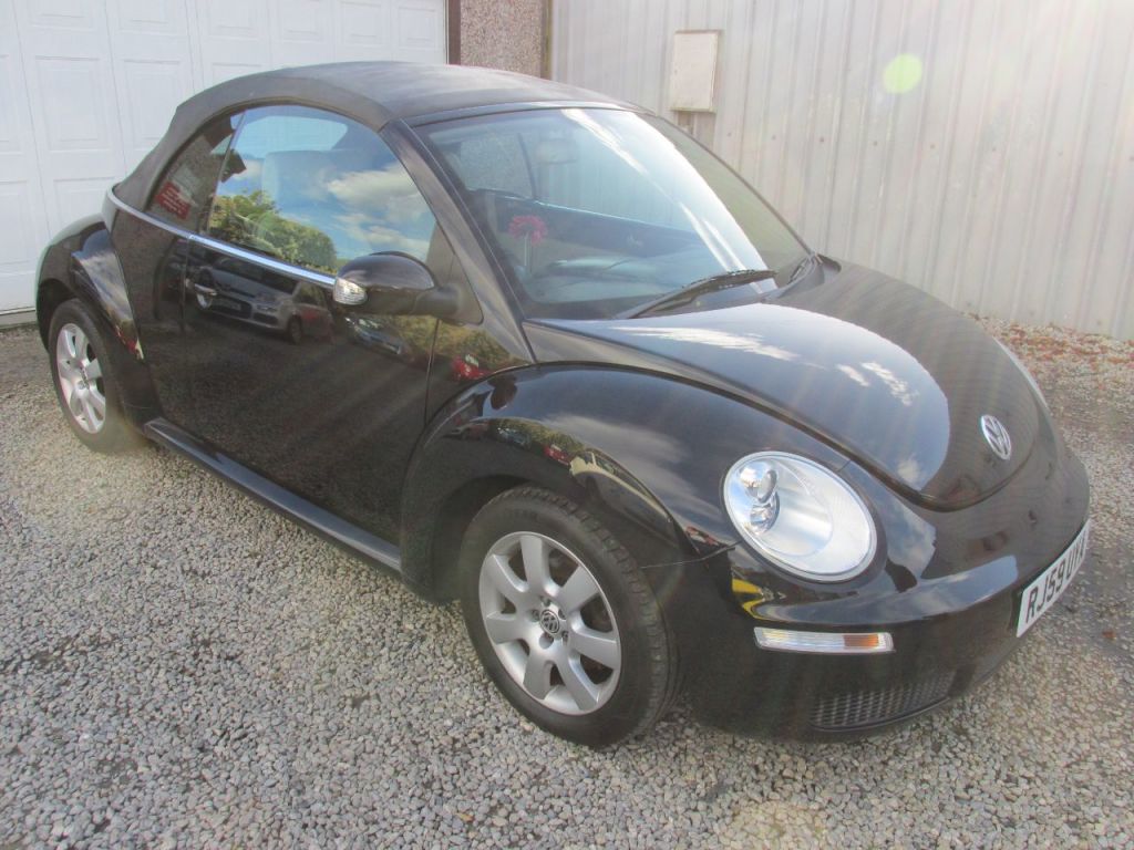 Used Volkswagen Beetle 2010 for sale - 76192942: Photo 1