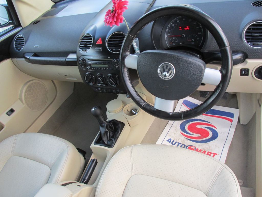 Used Volkswagen Beetle 2010 for sale - 76192942: Photo 10