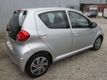 Used Toyota AYGO 2006 for sale - 75641847: Photo