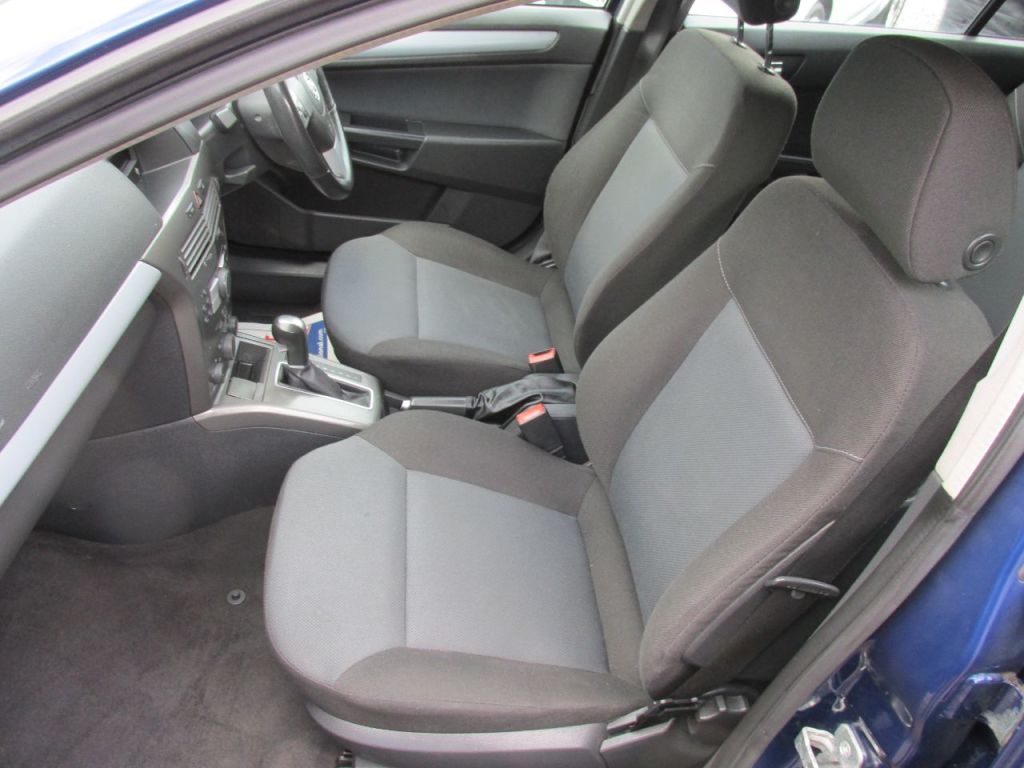 Used Vauxhall Astra 2005 for sale - 77187685: Photo 12