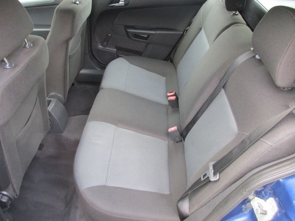 Used Vauxhall Astra 2005 for sale - 77187685: Photo 13