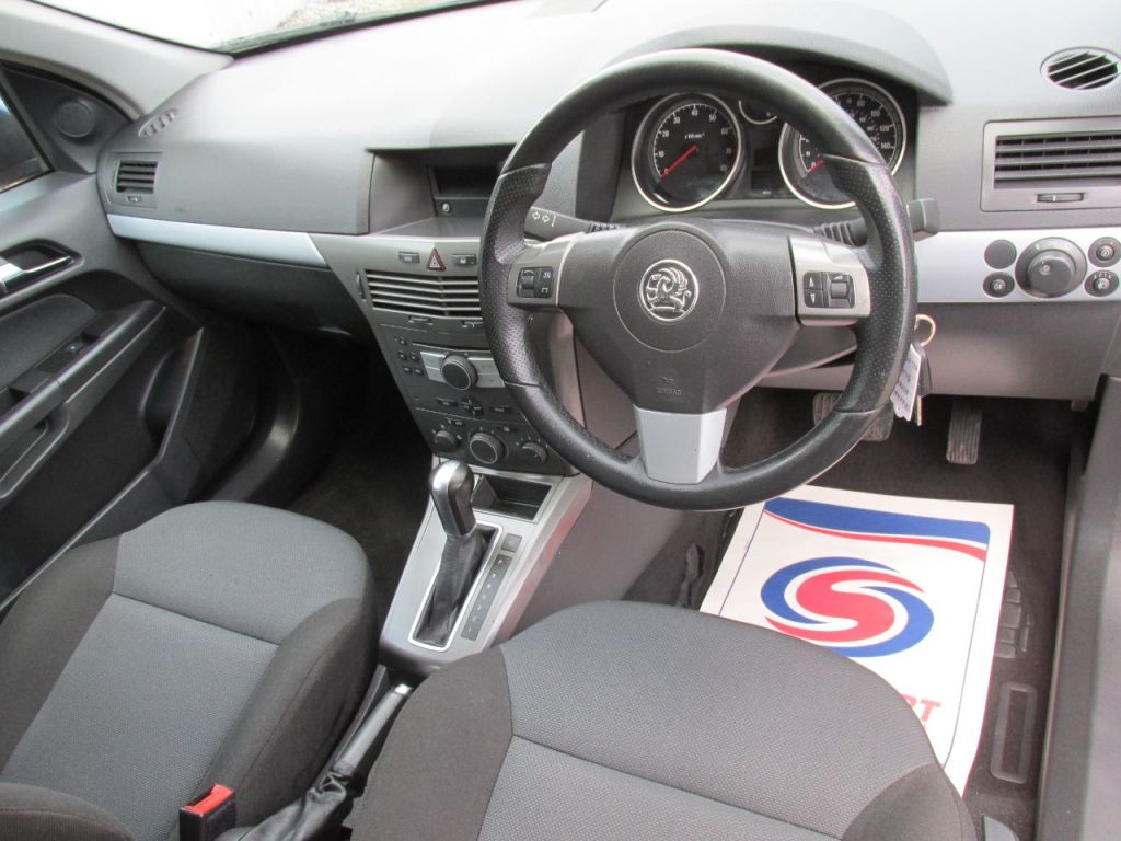 Used Vauxhall Astra 2005 for sale - 77187685: Photo 9