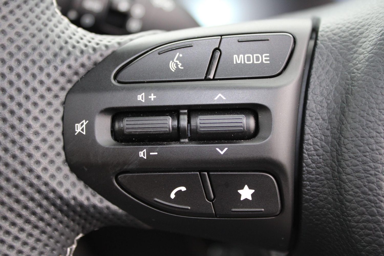 Used Kia Picanto for sale - 76997803: Photo 42