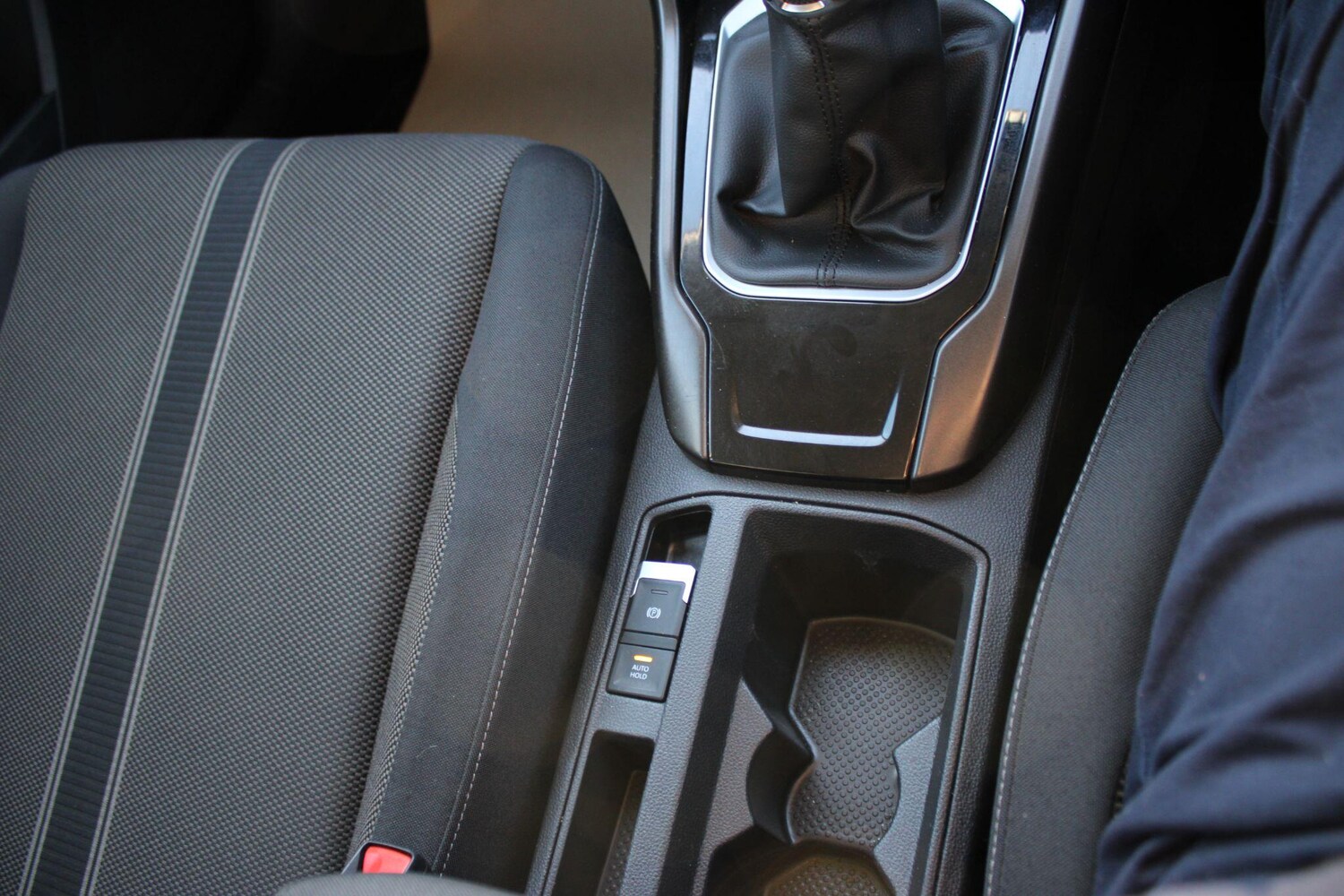 Used Volkswagen T-Roc 2020 for sale - 76645312: Photo 30