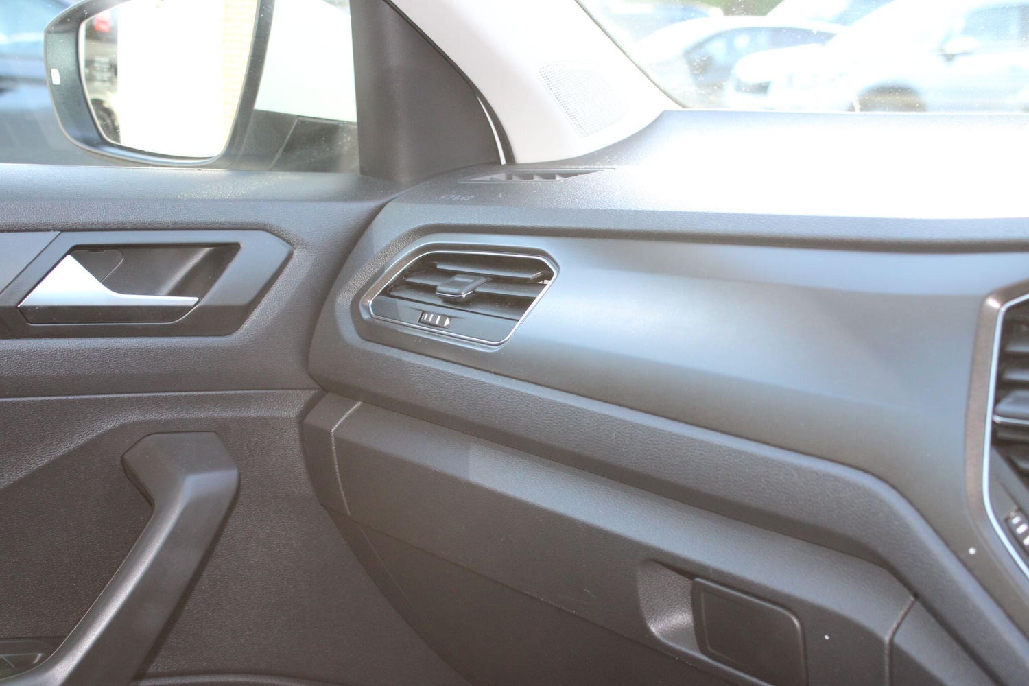 Used Volkswagen T-Roc 2020 for sale - 76645312: Photo 40