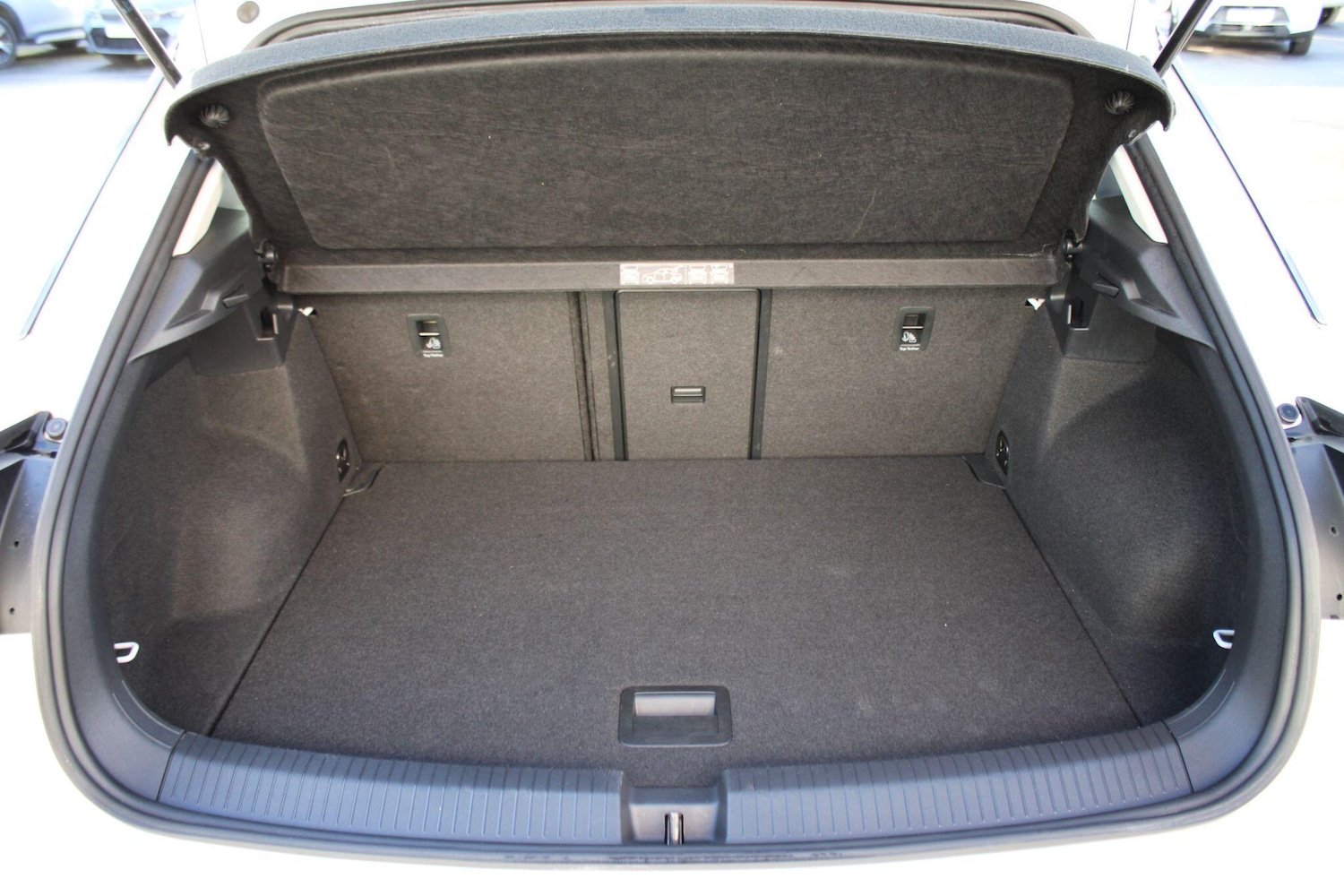 Used Volkswagen T-Roc 2020 for sale - 76645312: Photo 52