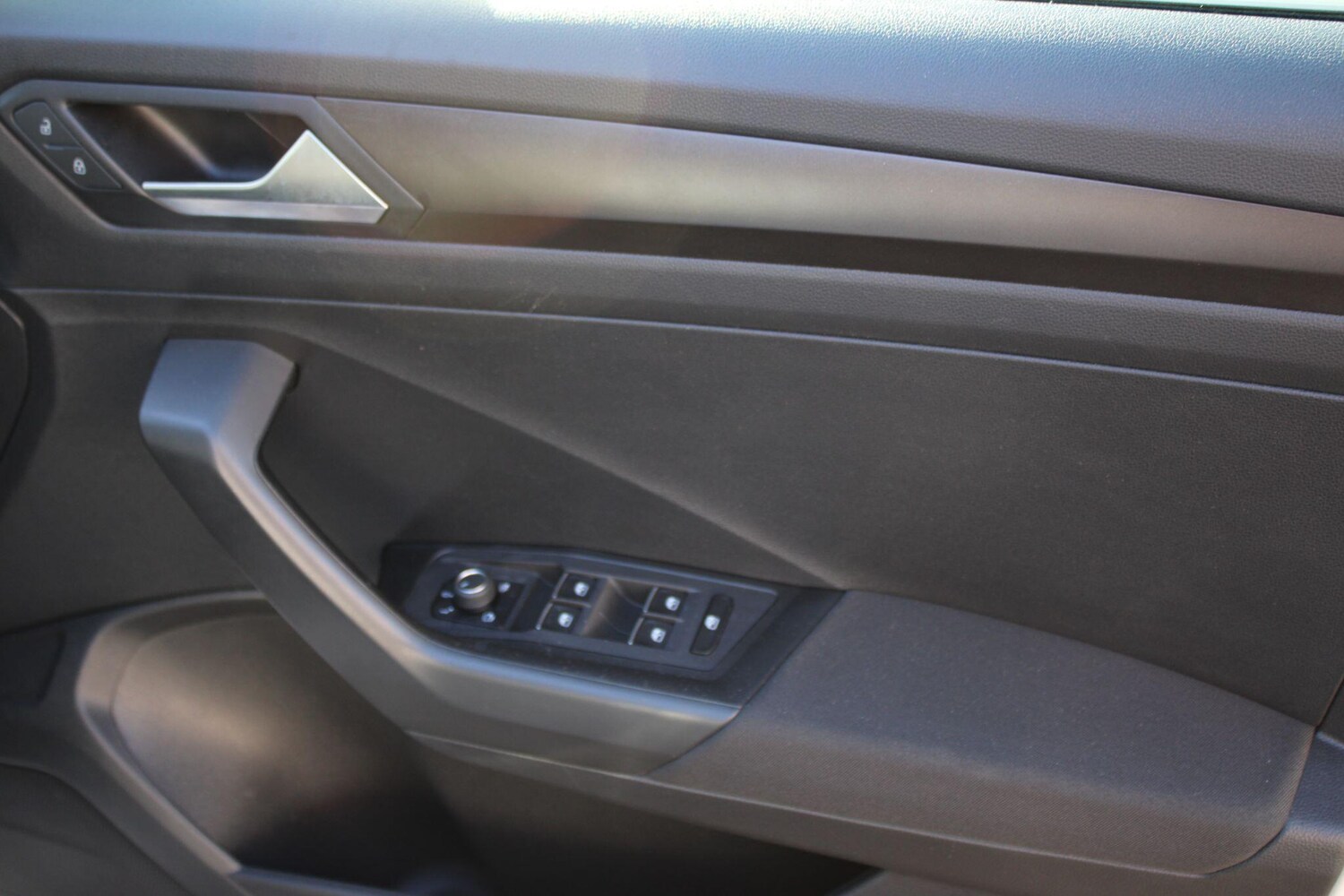 Used Volkswagen T-Roc 2020 for sale - 76645312: Photo 72