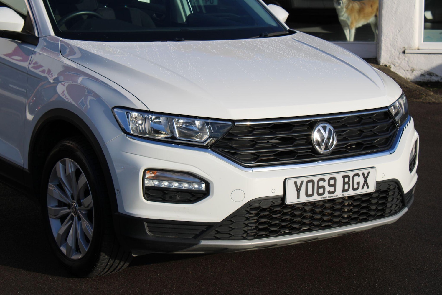 Used Volkswagen T-Roc 2020 for sale - 76645312: Photo 8