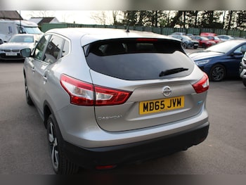 Used Nissan Qashqai 2015 for sale - 77978390: Photo