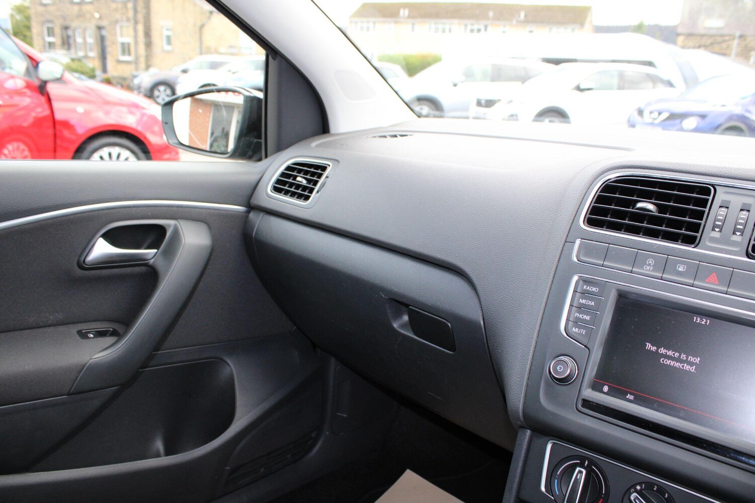 Used Volkswagen Polo 2016 for sale - 76349673: Photo 25