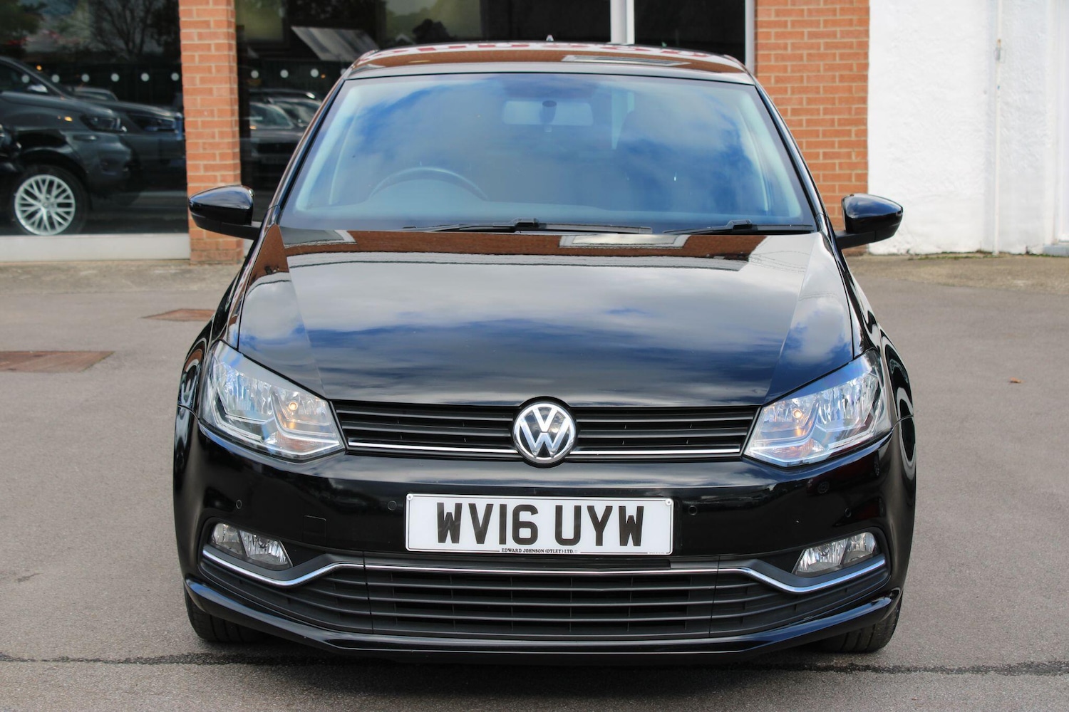 Used Volkswagen Polo 2016 for sale - 76349673: Photo 3