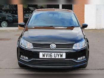 Used Volkswagen Polo 2016 for sale - 76349673: Photo