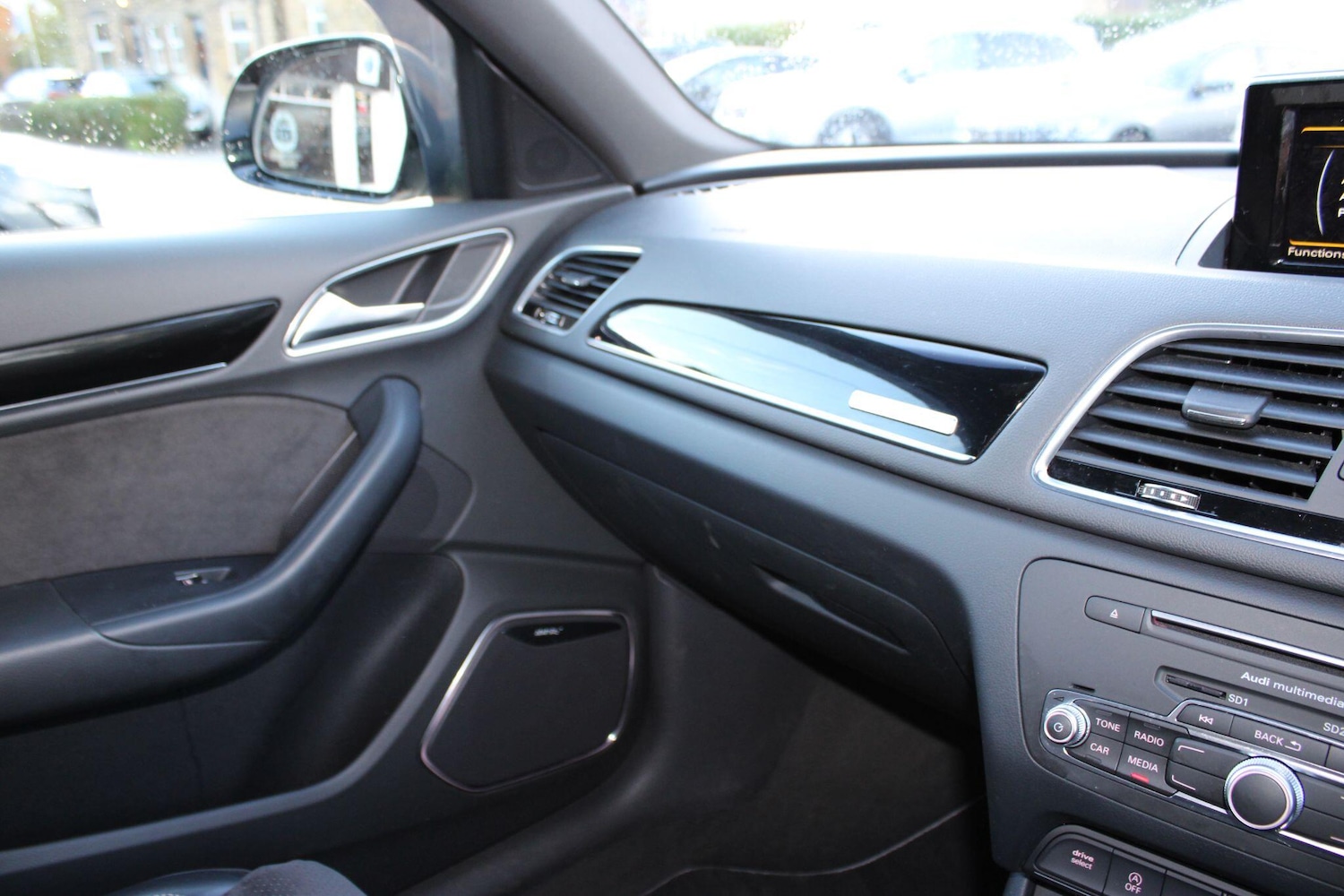 Used Audi Q3 2017 for sale - 76689116: Photo 32