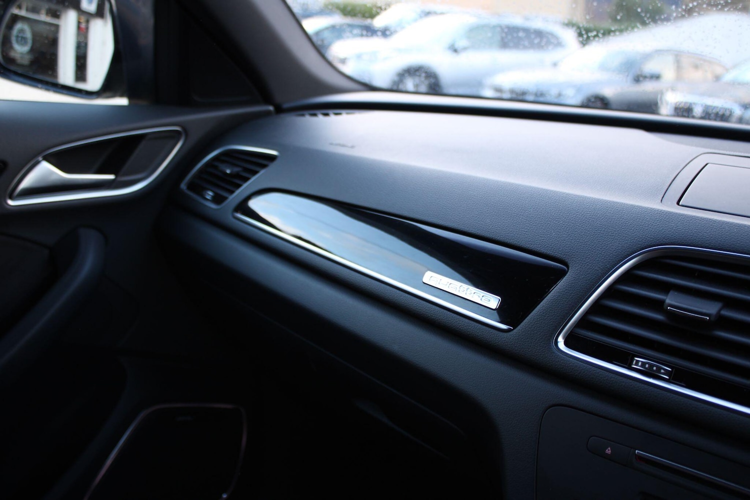 Used Audi Q3 2017 for sale - 76689116: Photo 40