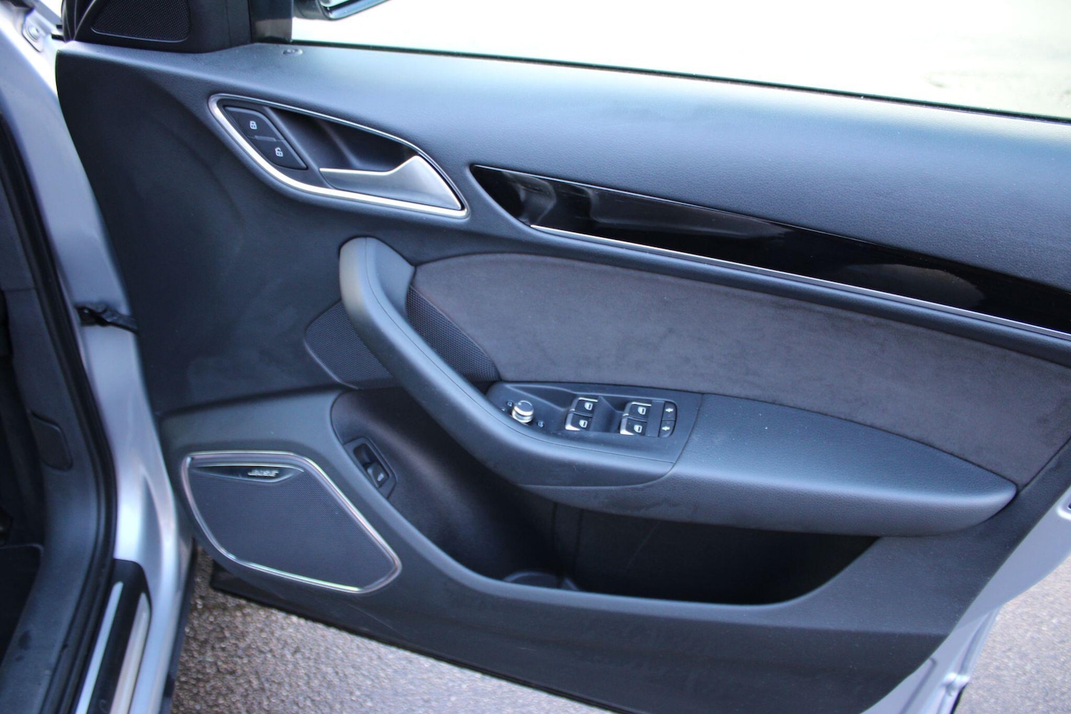 Used Audi Q3 2017 for sale - 76689116: Photo 49