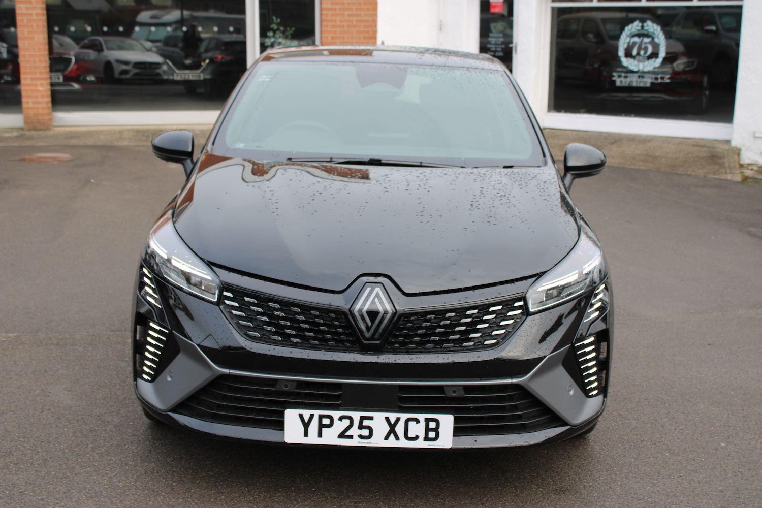 Used Renault Clio 2025 for sale - 76499064: Photo 3