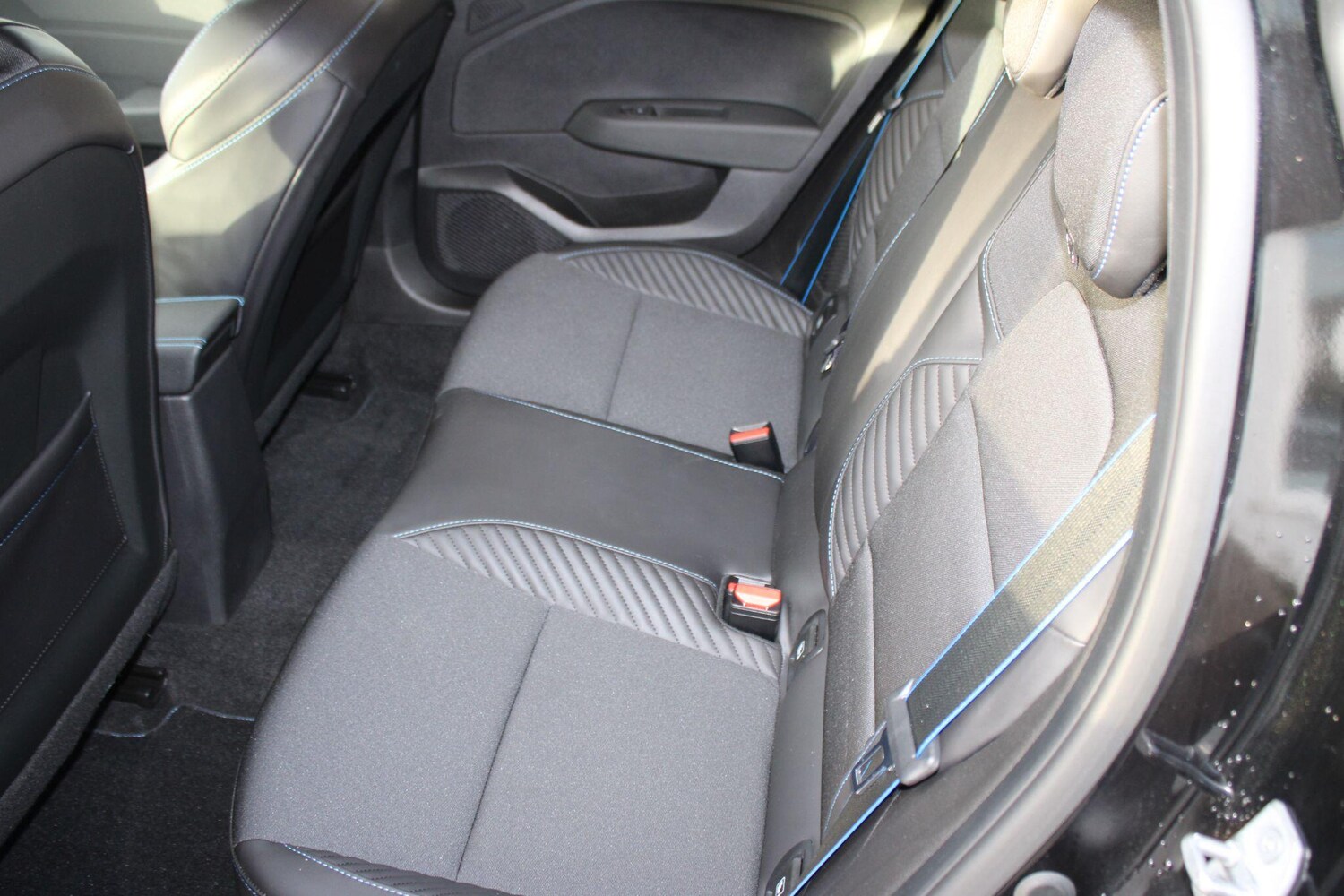 Used Renault Clio 2025 for sale - 76499064: Photo 31