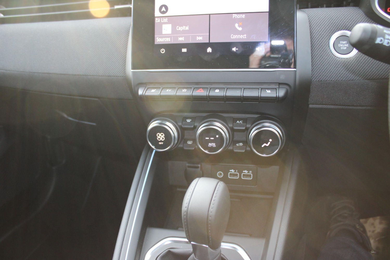 Used Renault Clio 2025 for sale - 76499064: Photo 49