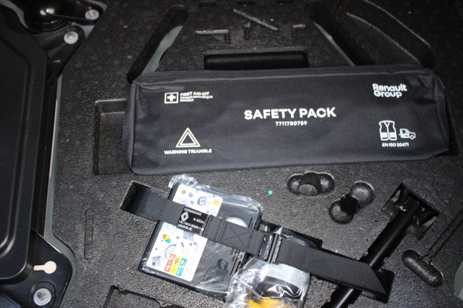 Used Renault Clio 2025 for sale - 76499064: Photo 68