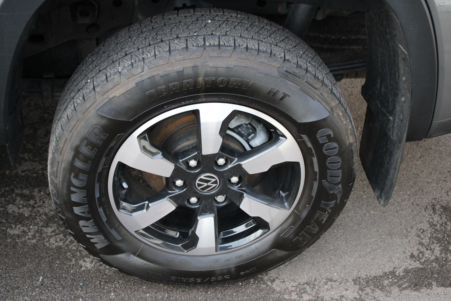 Used Volkswagen Amarok 2023 for sale - 77216022: Photo 32