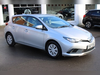 2017 (67) - 1.33 VVTi Active 5dr