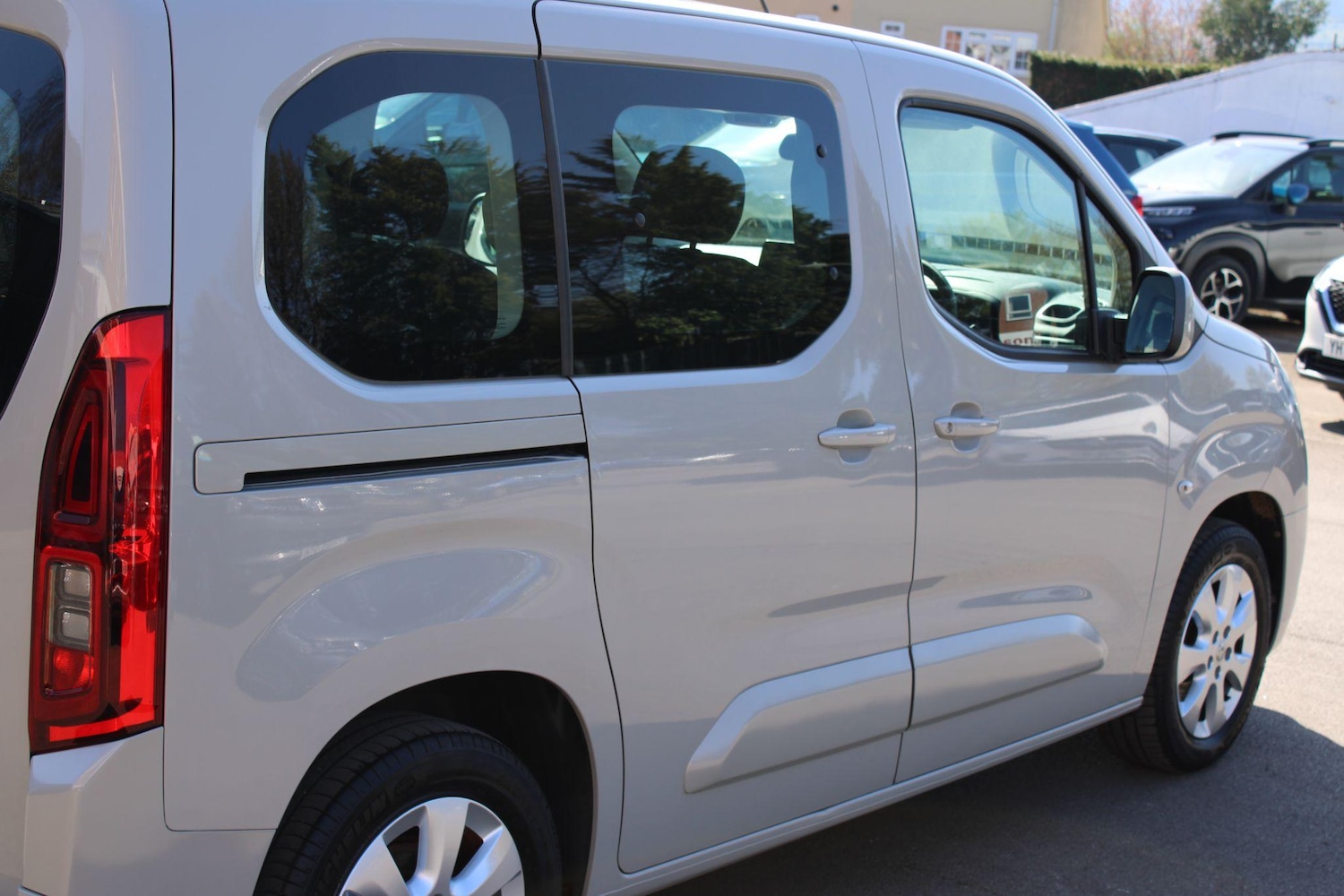 Used Vauxhall Combo Life 2020 for sale - 76991900: Photo 20