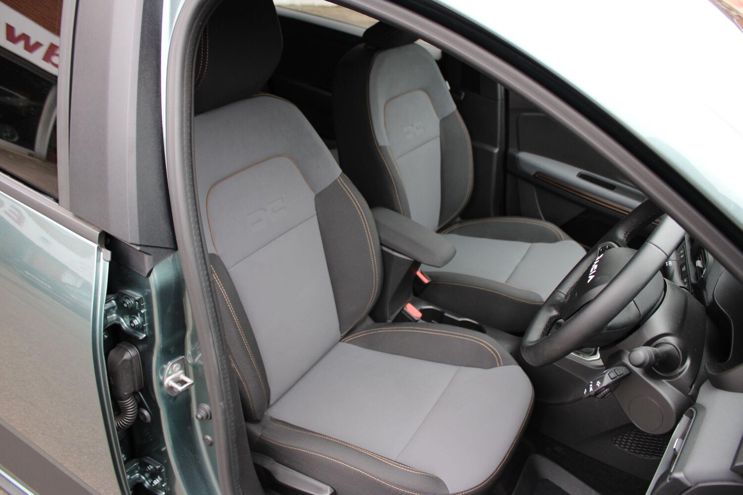 Used Dacia Jogger 2024 for sale - 76109772: Photo 35