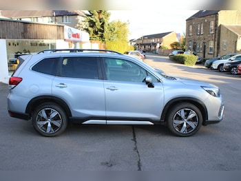 Used Subaru Forester 2021 for sale - 76997722: Photo