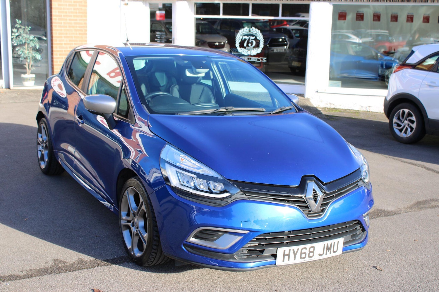 Used Renault Clio 2018 for sale - 76918576: Photo 1