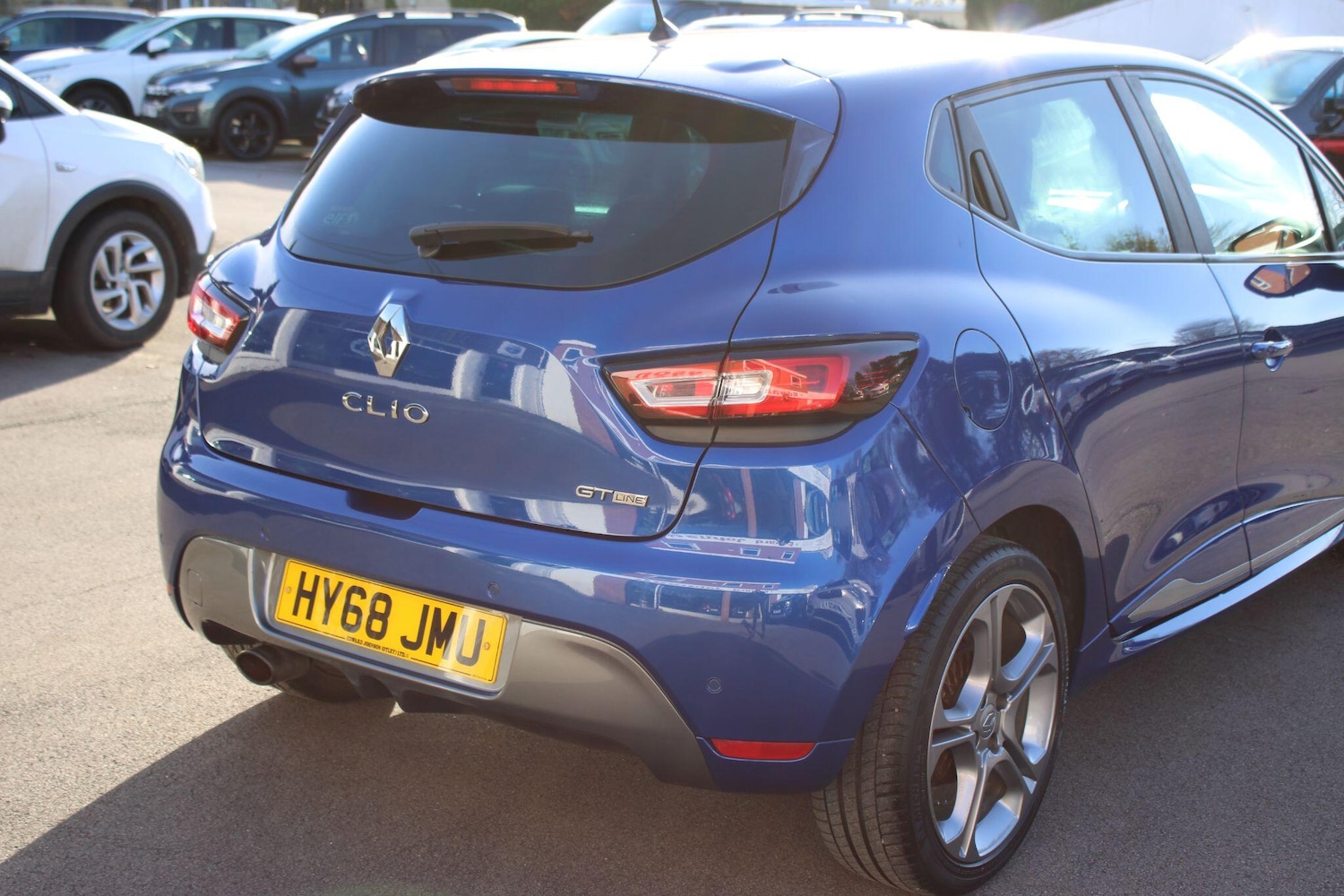 Used Renault Clio 2018 for sale - 76918576: Photo 21