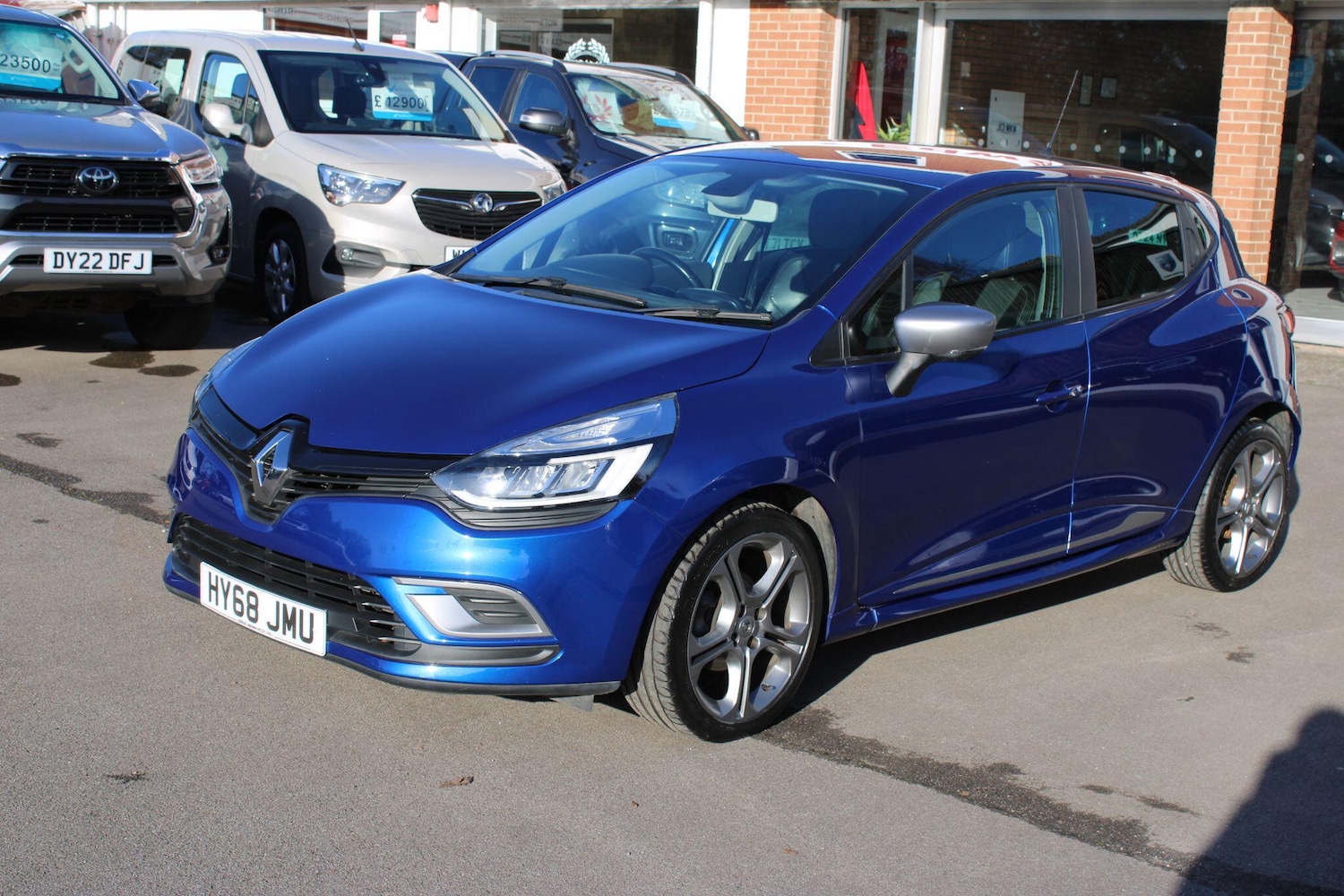 Used Renault Clio 2018 for sale - 76918576: Photo 4