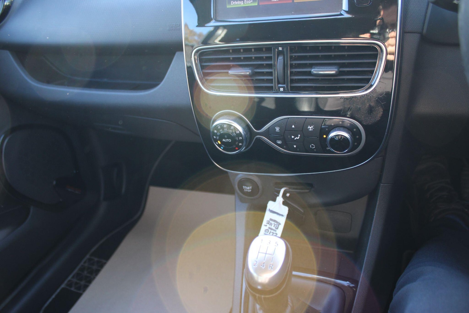 Used Renault Clio 2018 for sale - 76918576: Photo 52