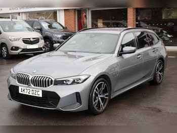 Used BMW 3 Series 2022 for sale - 76432360: Photo