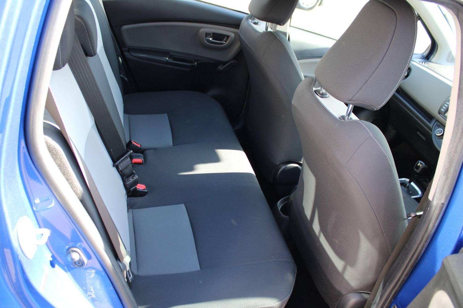 Used Toyota Yaris 2018 for sale - 77624973: Photo 31