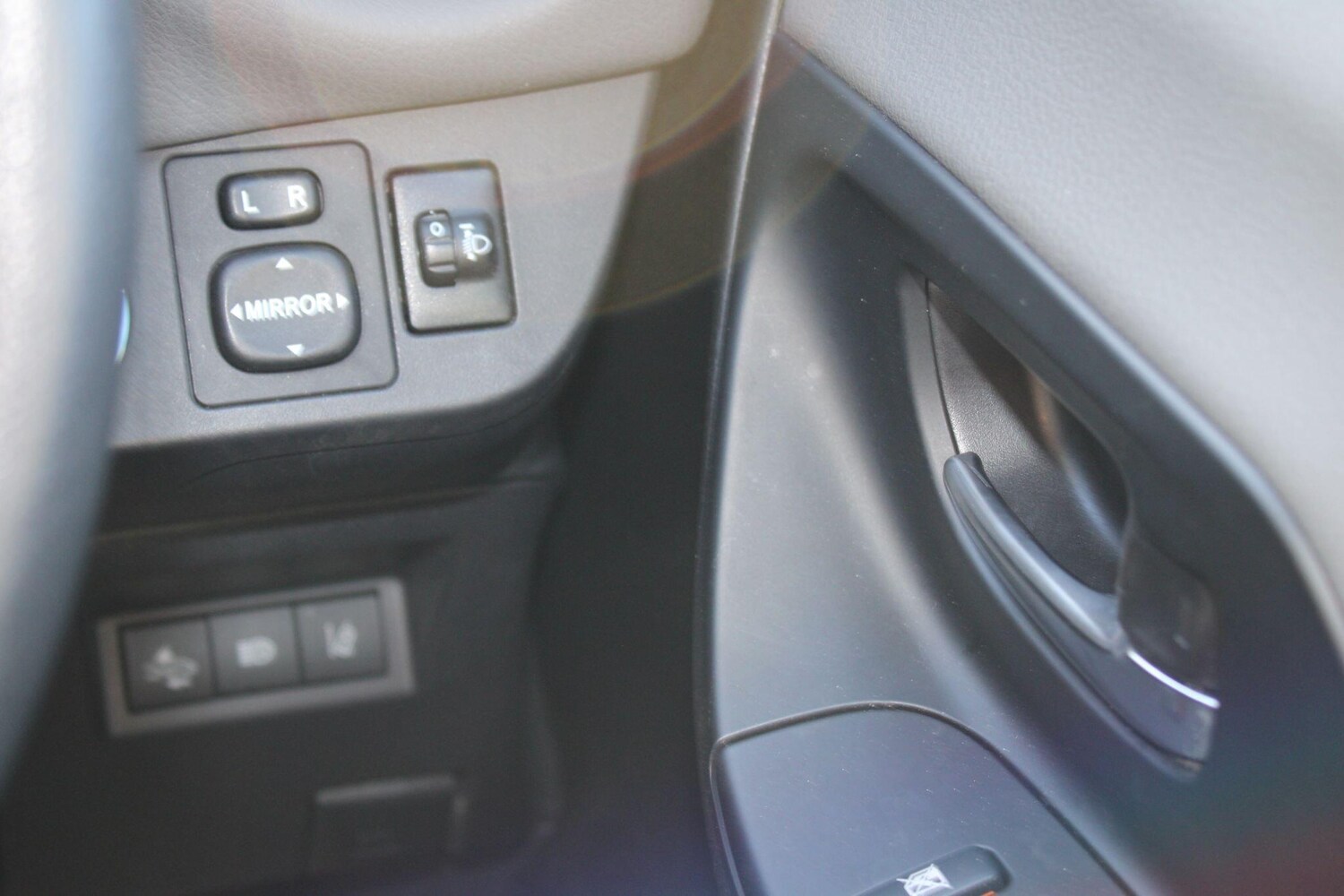 Used Toyota Yaris 2018 for sale - 77624973: Photo 34