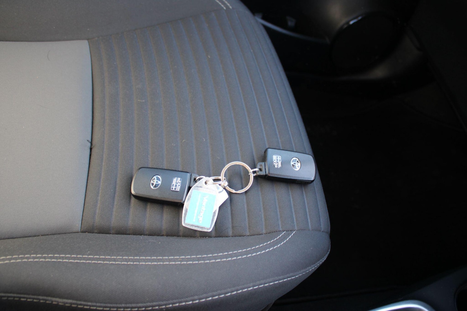 Used Toyota Yaris 2018 for sale - 77624973: Photo 36