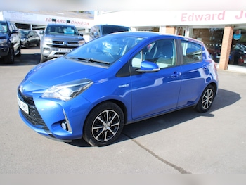 Used Toyota Yaris 2018 for sale - 77624973: Photo