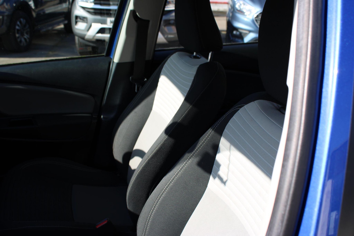 Used Toyota Yaris 2018 for sale - 77624973: Photo 54