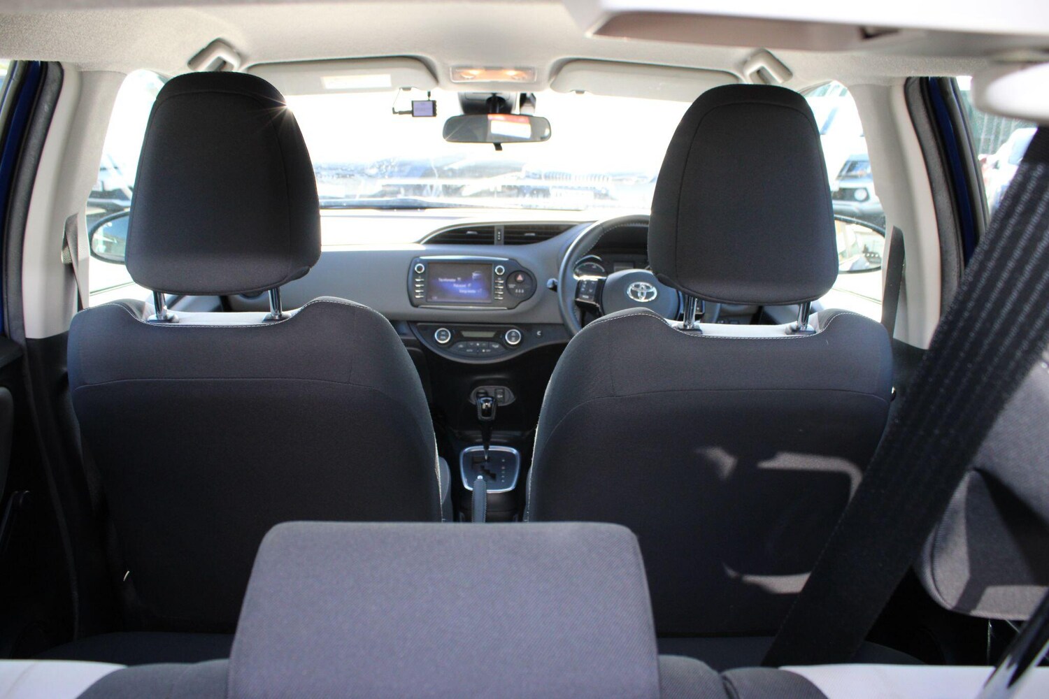 Used Toyota Yaris 2018 for sale - 77624973: Photo 60