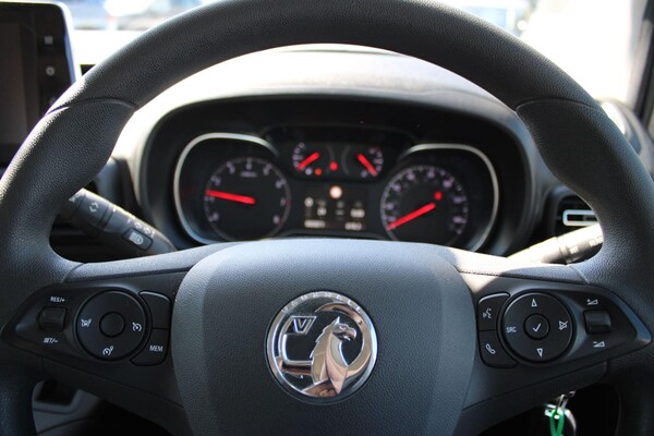 Used Vauxhall Combo Life 2020 for sale - 74270260: Photo 31