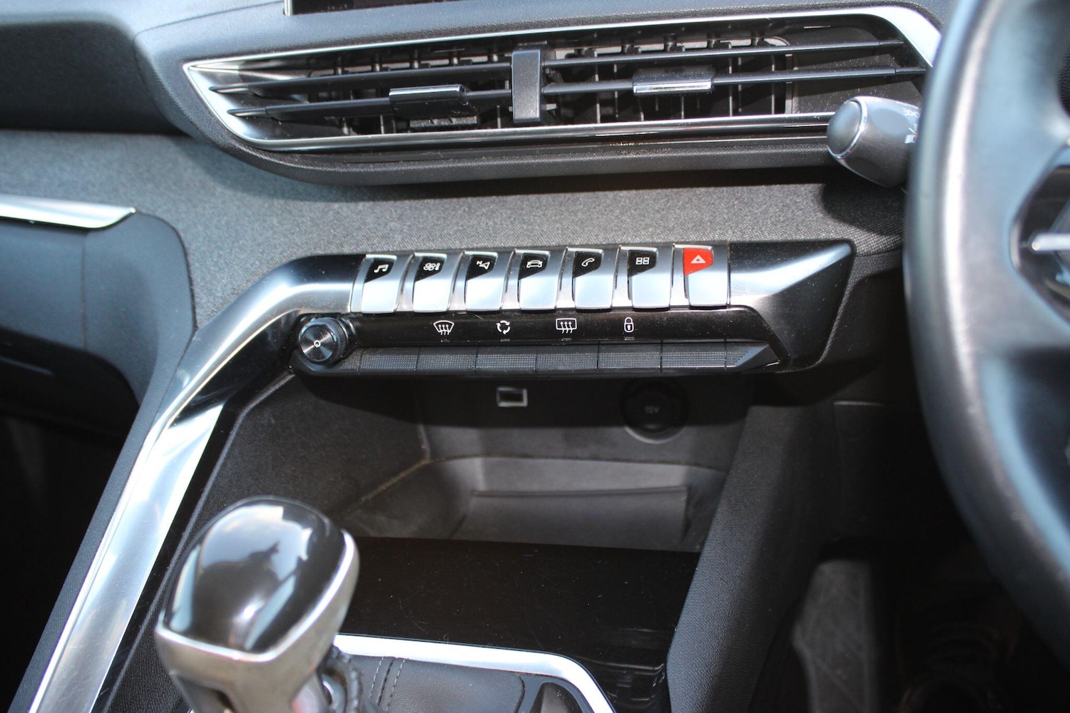 Used Peugeot 3008 2020 for sale - 76913575: Photo 34