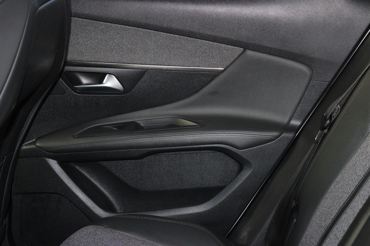 Used Peugeot 3008 2020 for sale - 76913575: Photo 42