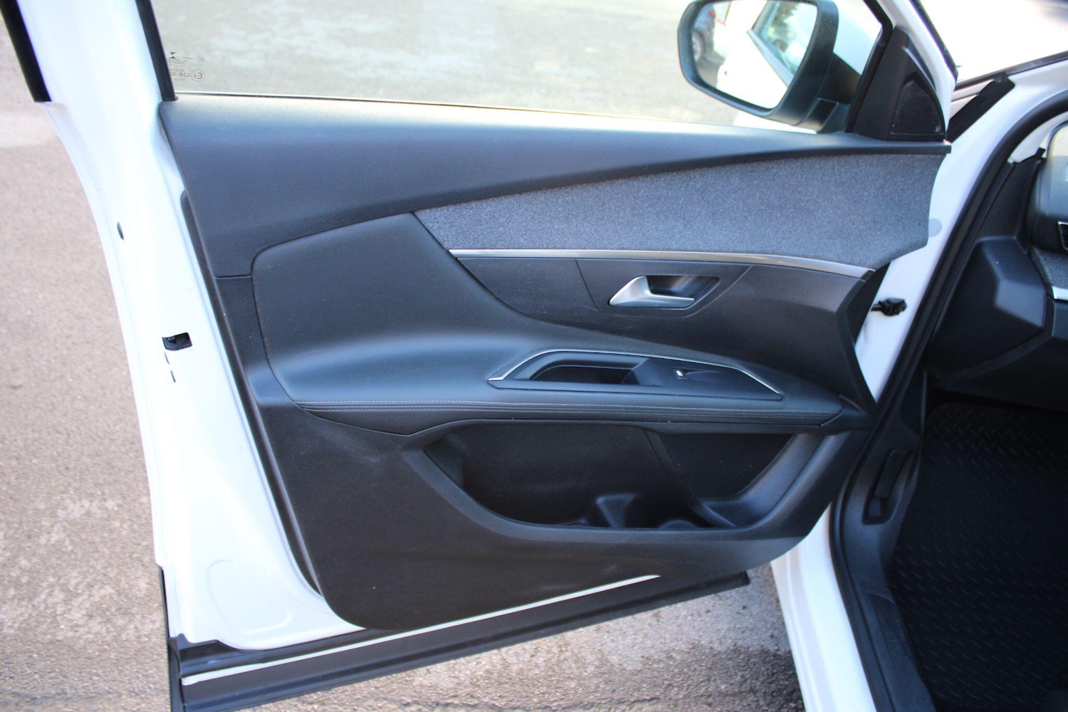 Used Peugeot 3008 2020 for sale - 76913575: Photo 44