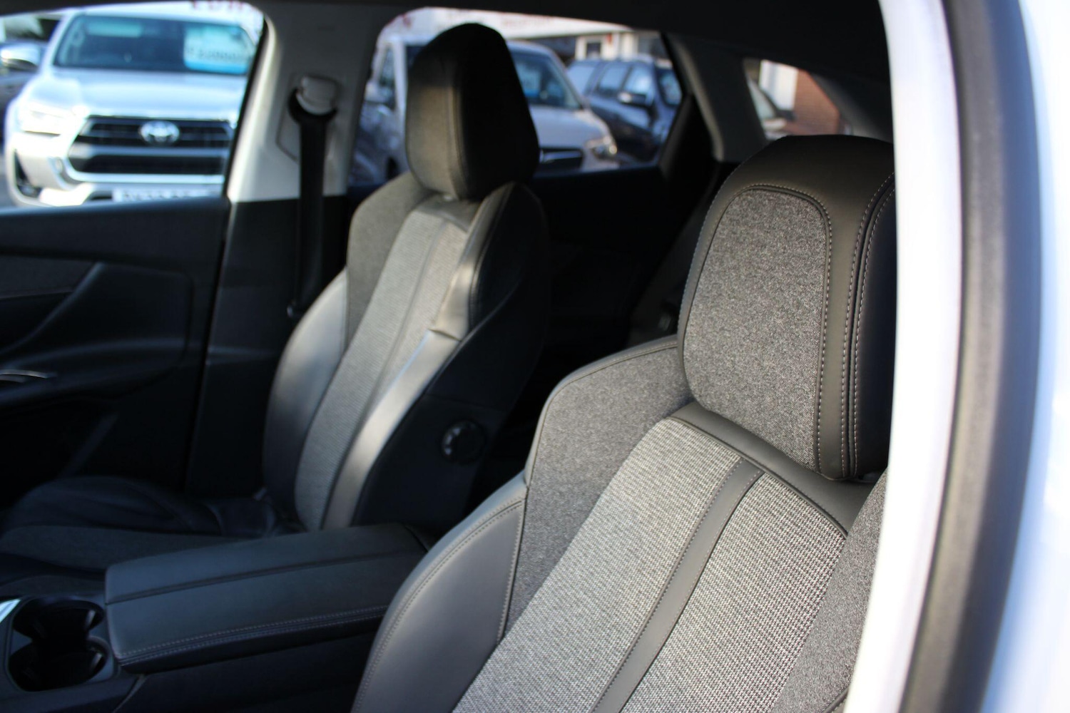 Used Peugeot 3008 2020 for sale - 76913575: Photo 63