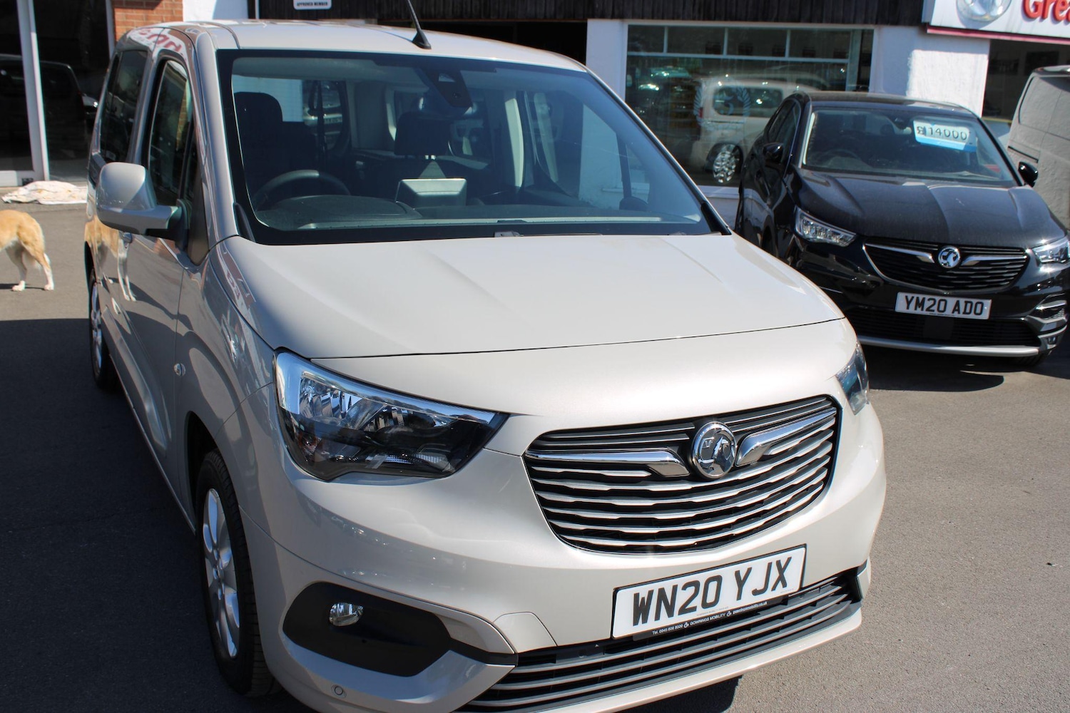 Used Vauxhall Combo Life 2020 for sale - 77468252: Photo 2