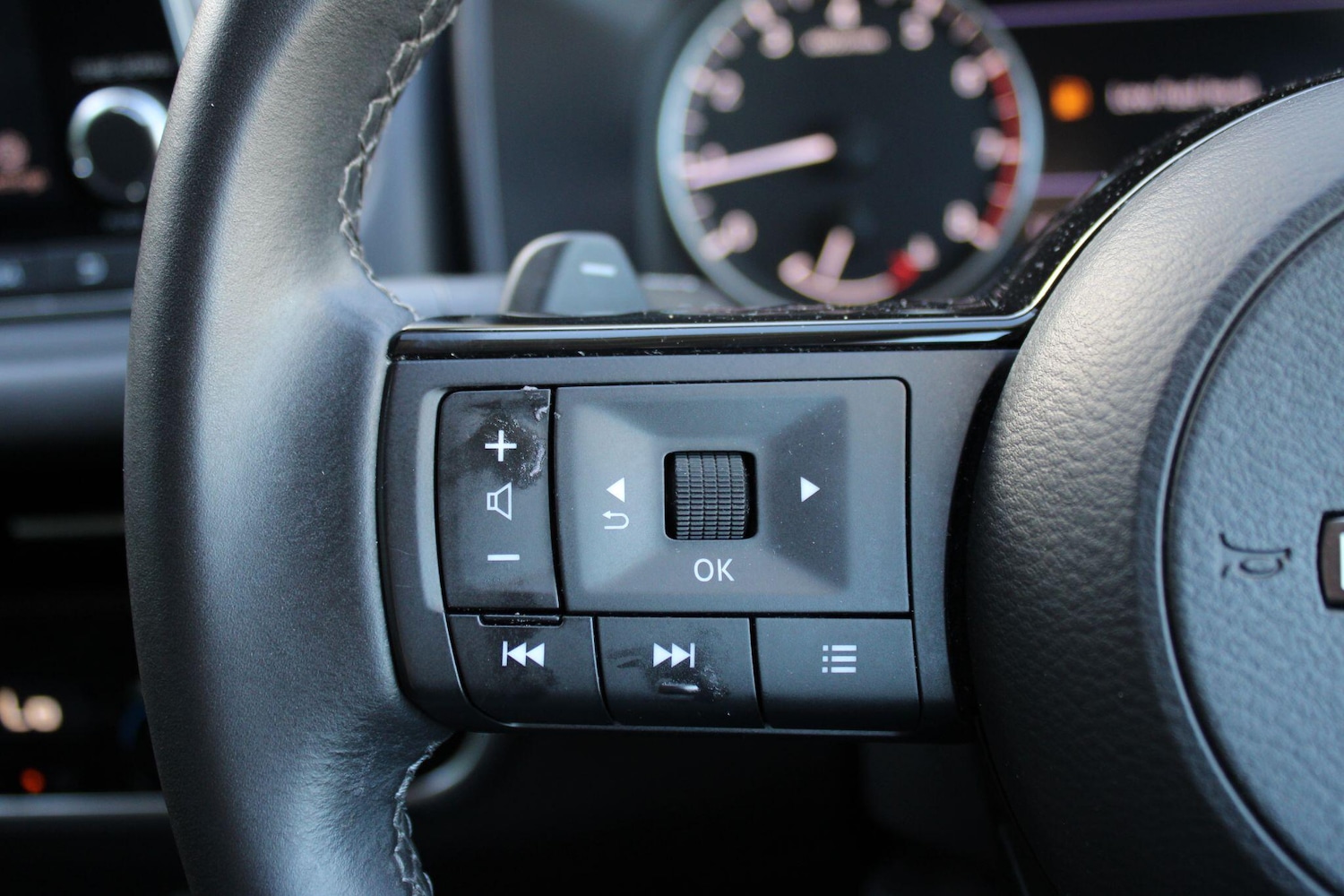 Used Nissan Qashqai for sale - 77783280: Photo 19